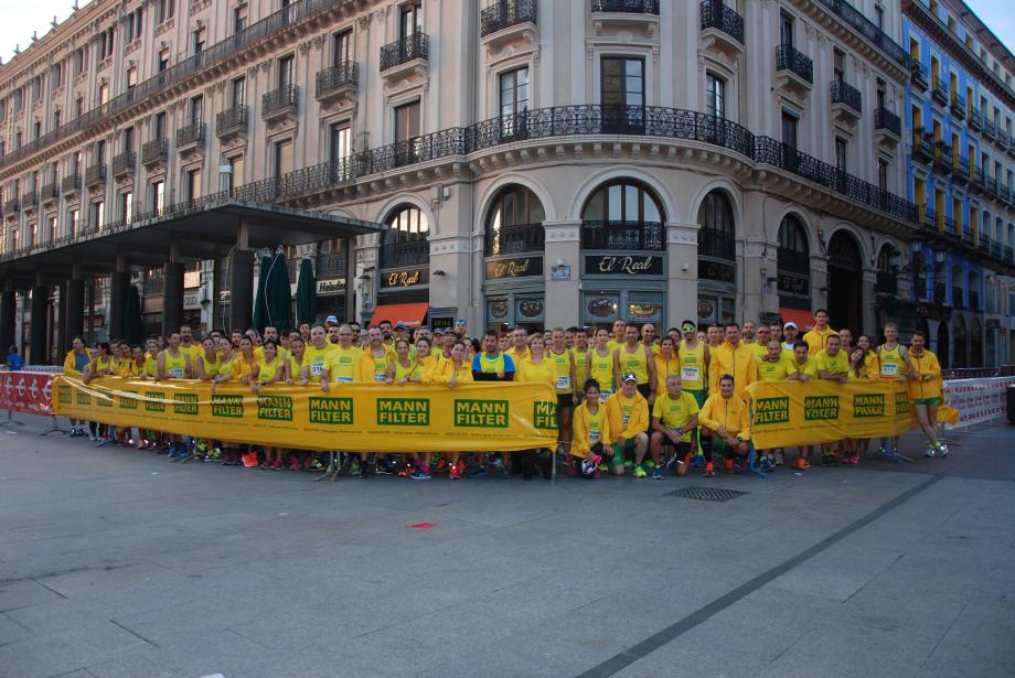 Más de 400 corredores de MANN-FILTER participaron en el X Maratón de Zaragoza, superando los 7.200 km recorridos